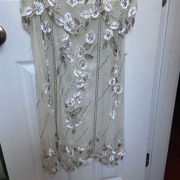 Vintage Cache dress with original tags Never worn Beaded with sheer bottom panel - Picture 3 of 9